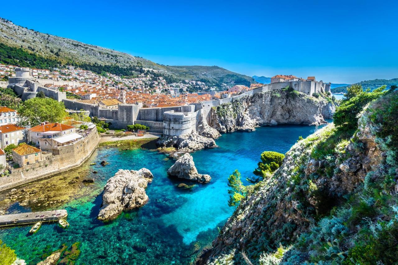 Seas The Day Apartments Podstrana Esterno foto